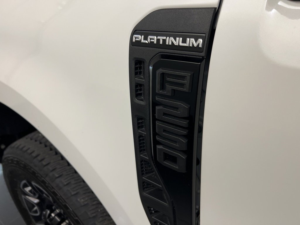 New 2025 Ford F250 Platinum image 44