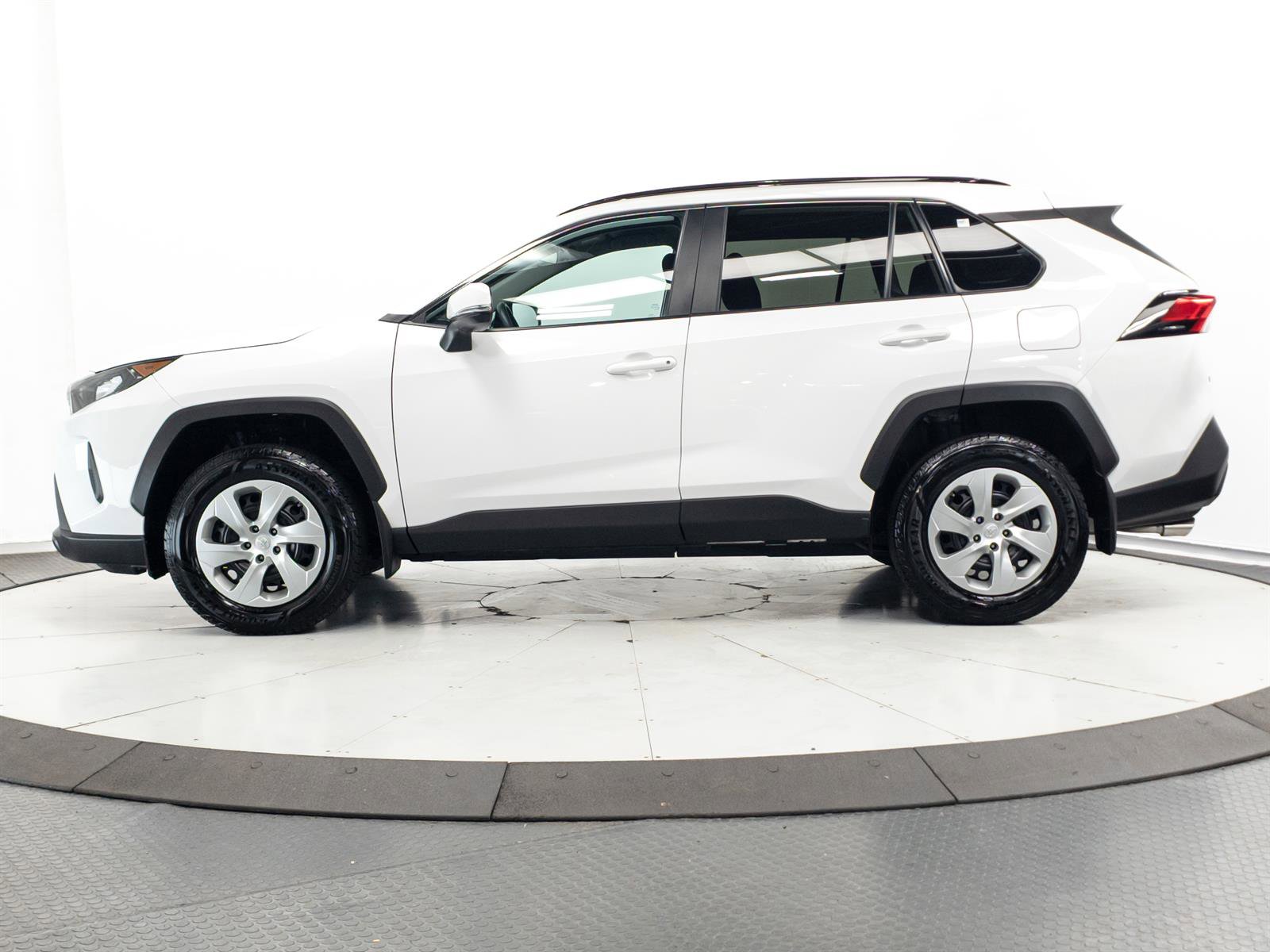 Used 2019 Toyota RAV4 LE w/ All Weather Liner Package AWD/4WD image 7
