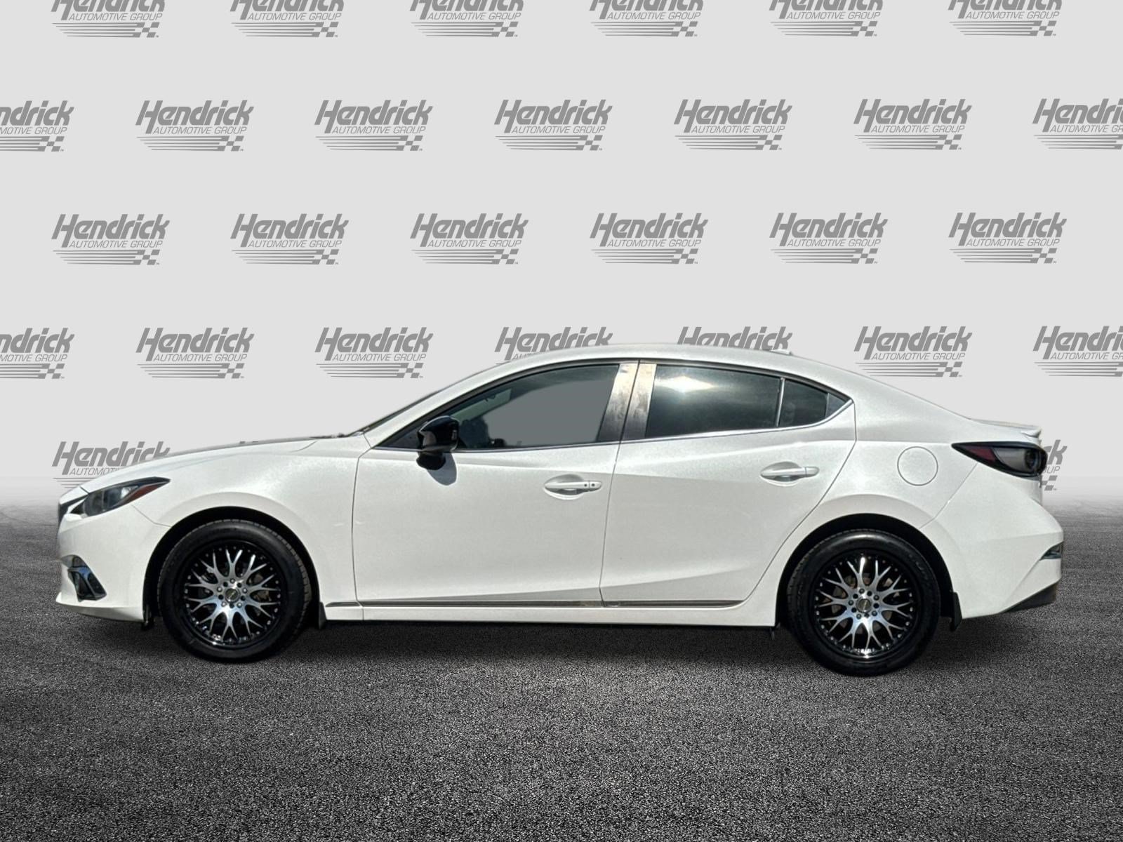 Used 2014 MAZDA MAZDA3 i Touring w/ Technology Package FWD image 8