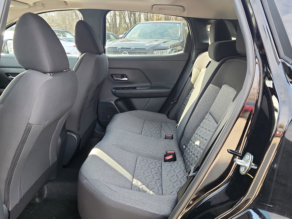 New 2026 Nissan Kicks SV w/ SV Premium Package image 5