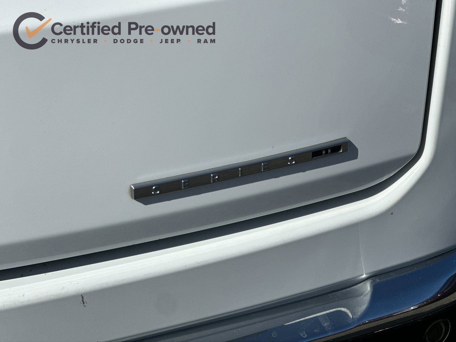 Used 2024 Jeep Wagoneer L Series II RWD image 29