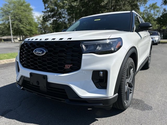 New 2025 Ford Explorer ST image 3