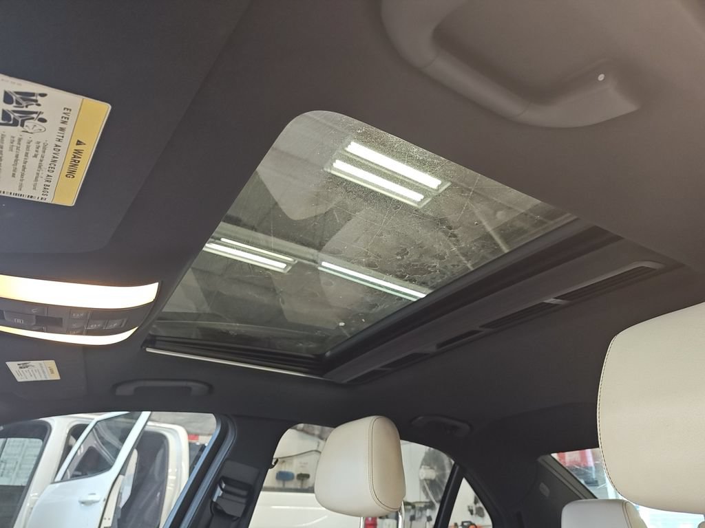 Used 2014 Mercedes-Benz E 350 Sedan image 29