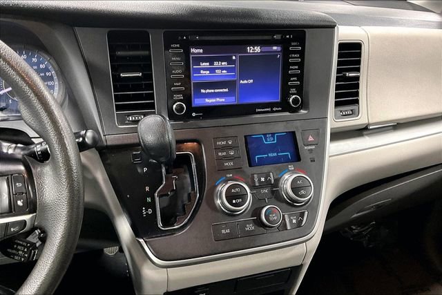 Used 2020 Toyota Sienna LE AWD/4WD image 4