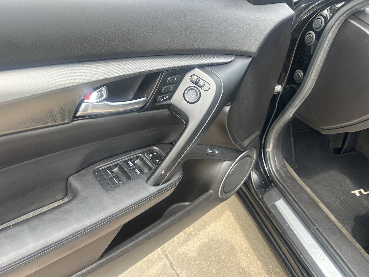 Used 2012 Acura TL w/ Technology Package FWD image 11