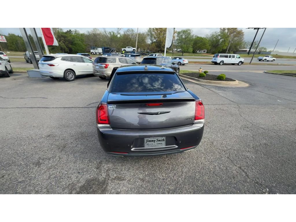 Used 2017 Chrysler 300 S w/ 300S Premium Group image 8