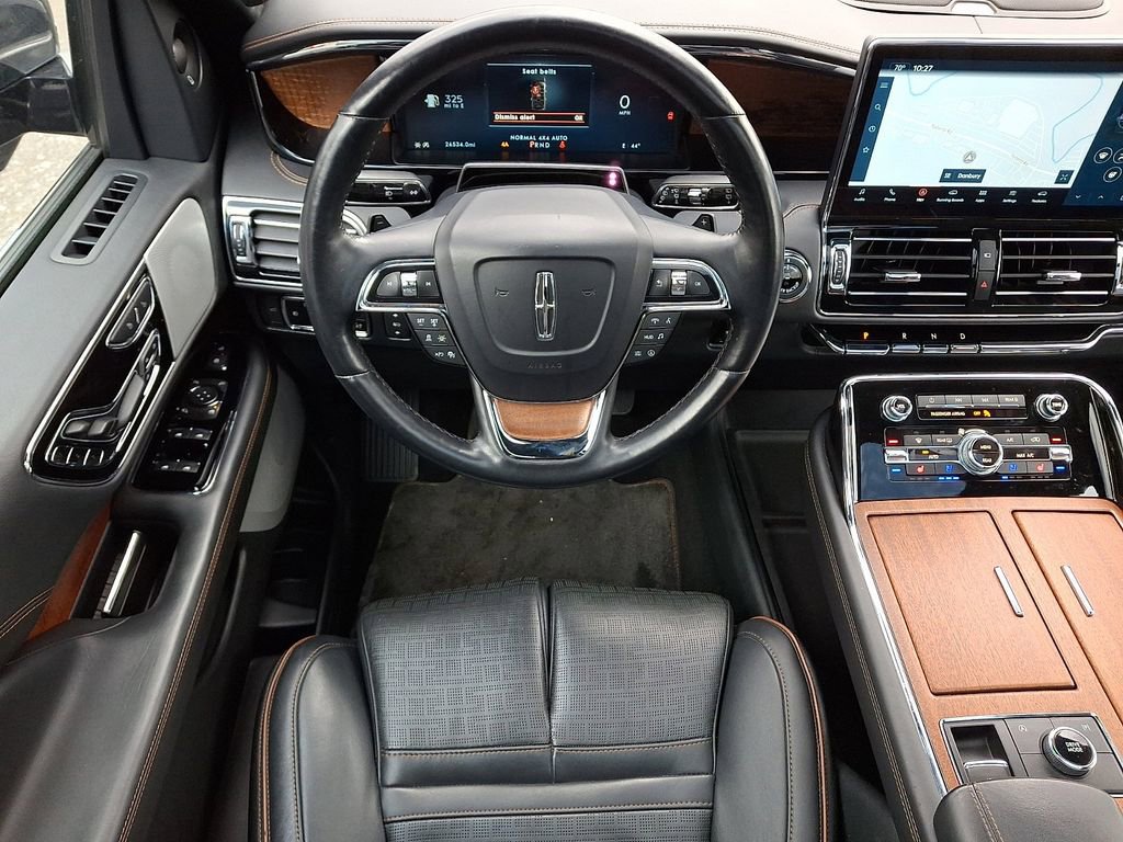 Used 2023 Lincoln Navigator Black Label image 13
