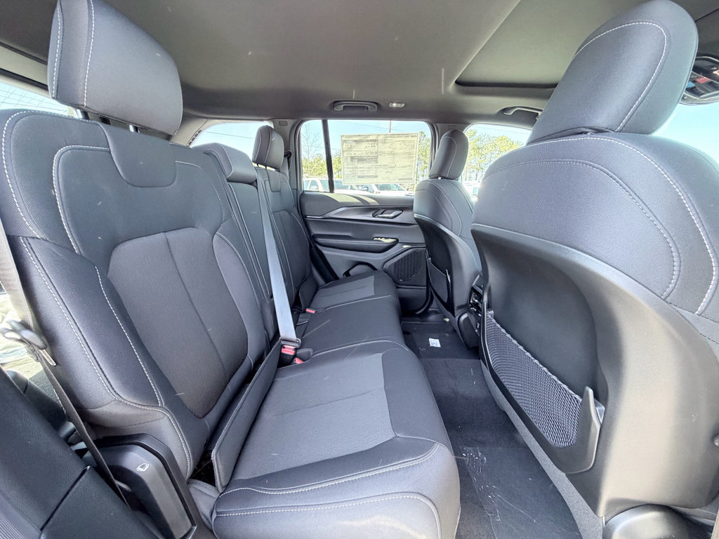 New 2026 Jeep Grand Cherokee Laredo X RWD image 27