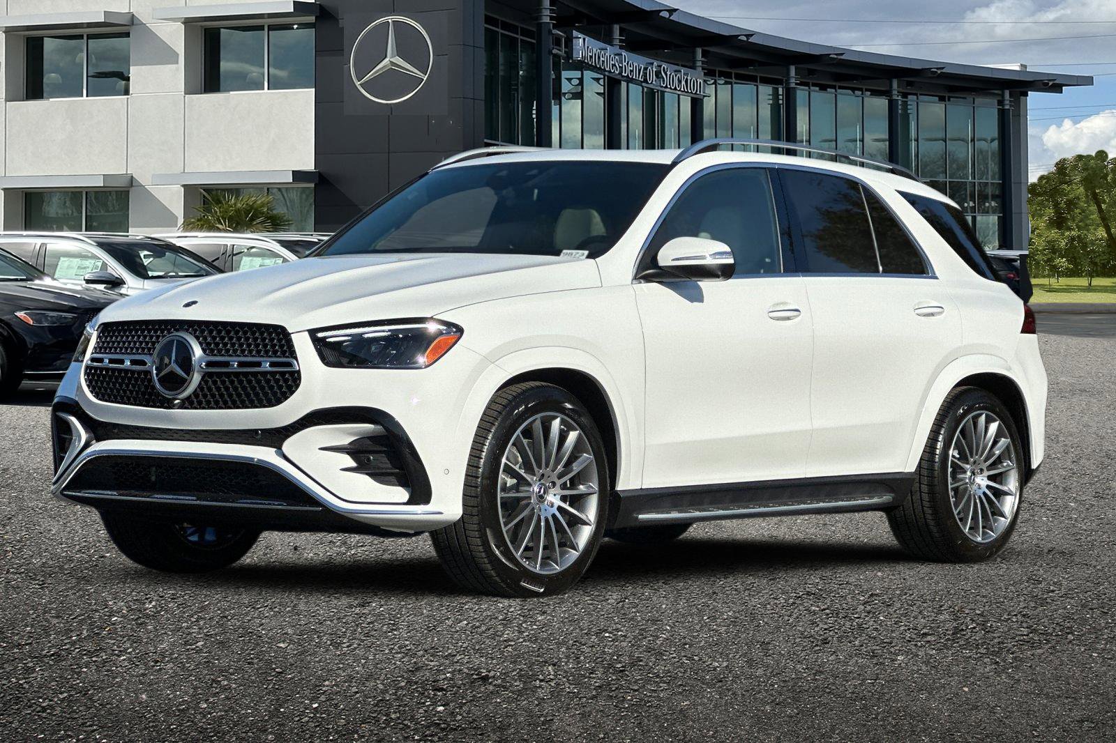 New 2026 Mercedes-Benz GLE 580 4MATIC image 8