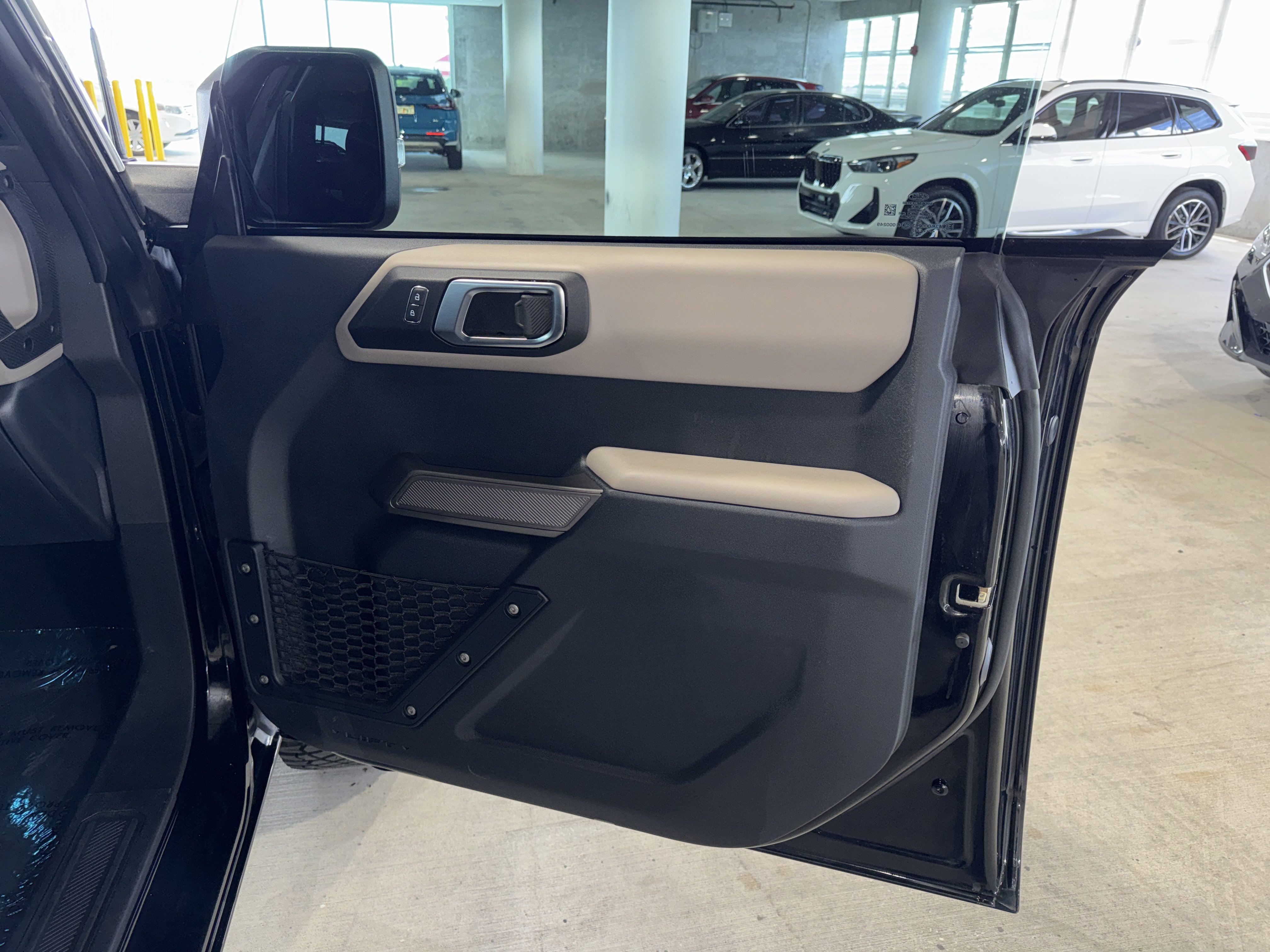 Used 2022 Ford Bronco Wildtrak AWD/4WD image 9