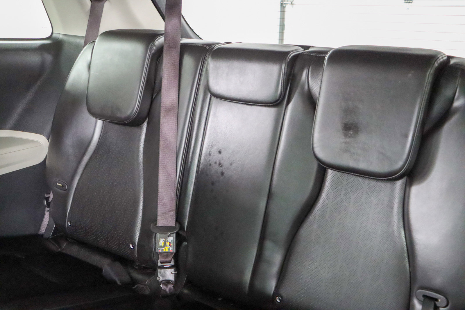 Used 2023 Kia Carnival LX FWD image 25