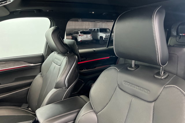 New 2024 Jeep Grand Cherokee L Overland w/ Advanced Protech Group III image 16