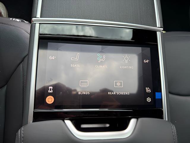 New 2026 Land Rover Range Rover Long Wheelbase Autobiography image 34