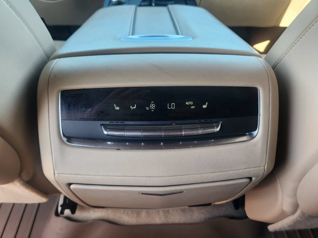 Used 2023 Cadillac Escalade Premium Luxury w/ Performance Package AWD/4WD image 12