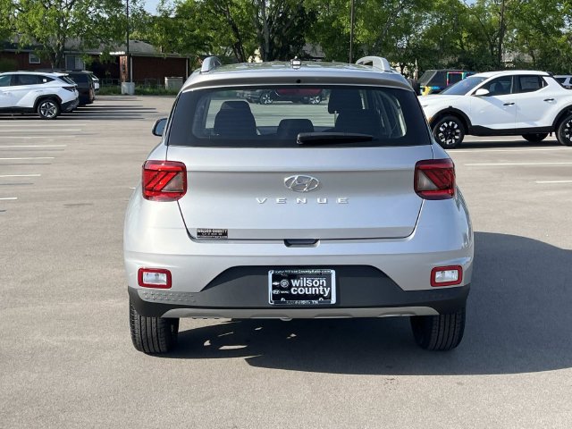 New 2026 Hyundai Venue SEL FWD image 6