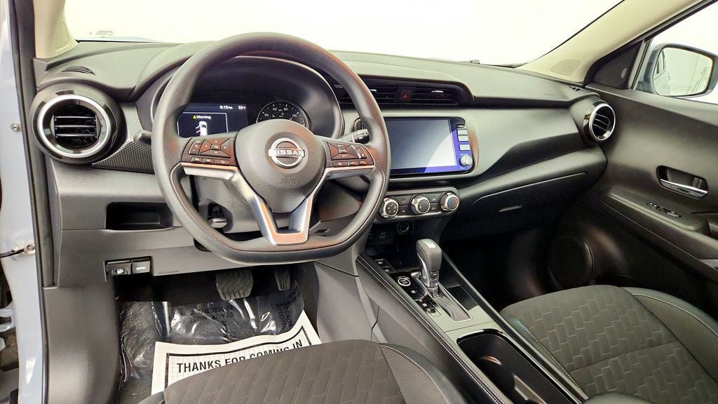 Used 2024 Nissan Kicks SV FWD image 12