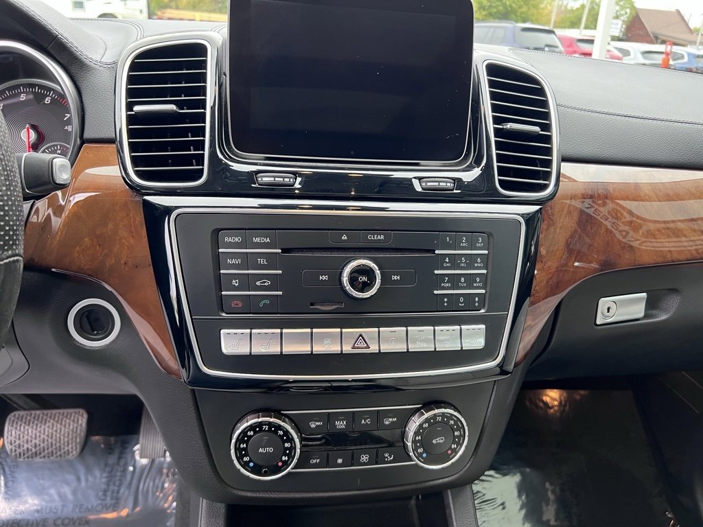 Used 2018 Mercedes-Benz GLS 450 4MATIC w/ Premium Package image 28