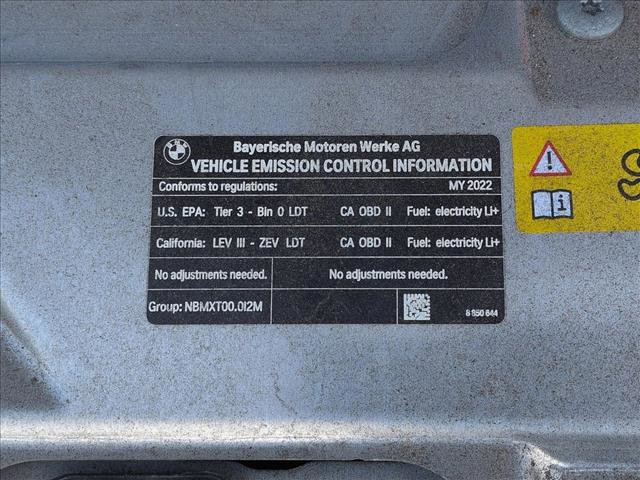 Used 2022 BMW iX xDrive50 w/ Premium Package AWD/4WD image 13