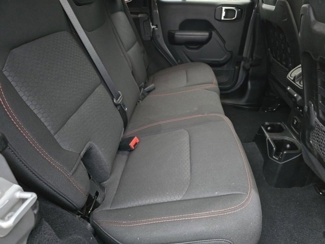 Used 2021 Jeep Wrangler Unlimited Rubicon AWD/4WD image 32