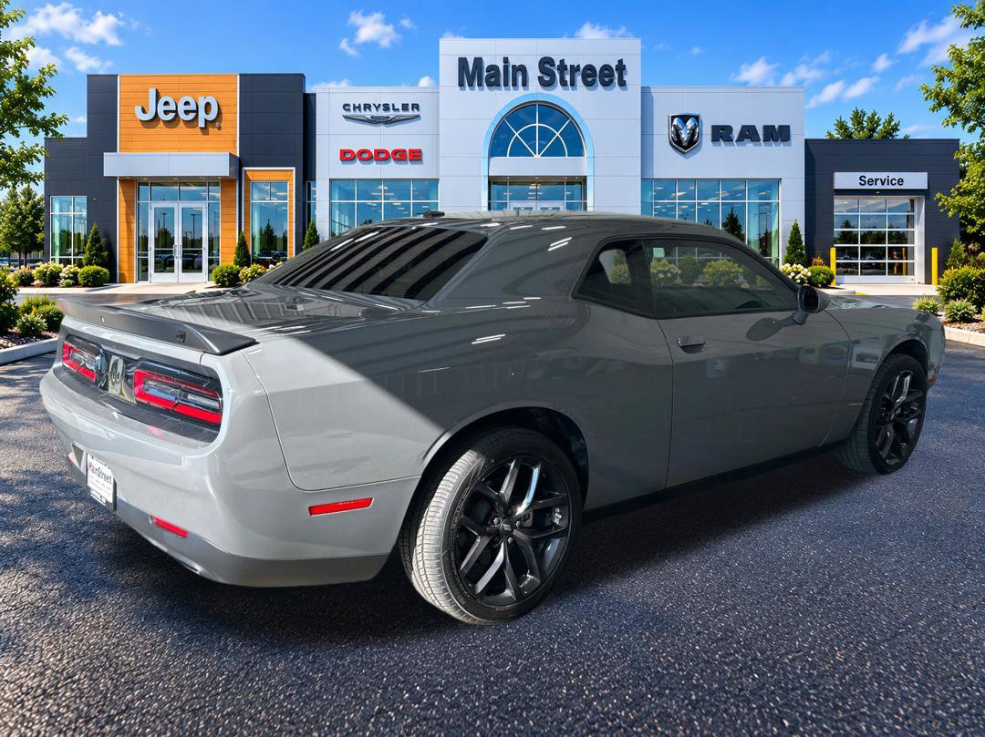 Used 2023 Dodge Challenger SXT w/ Blacktop Package AWD/4WD image 5