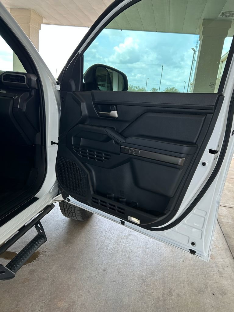 Used 2025 Toyota Tacoma TRD Off-Road w/ TRD Off Road Premium Package image 21