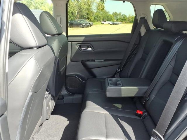 New 2026 Nissan Rogue SV w/ SV Premium Package image 29