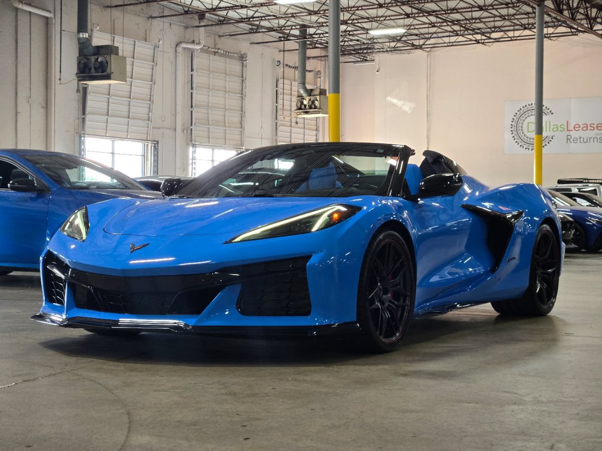Used 2024 Chevrolet Corvette Z06 w/ Stealth Interior Trim Package RWD image 3
