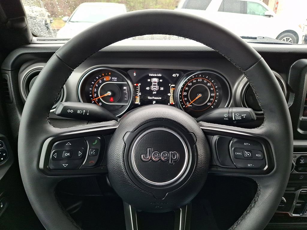 Used 2023 Jeep Wrangler Unlimited Sport AWD/4WD image 18