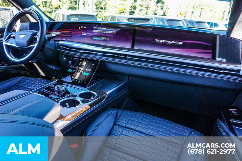 Used 2025 Cadillac Escalade ESV Sport Platinum AWD/4WD image 27