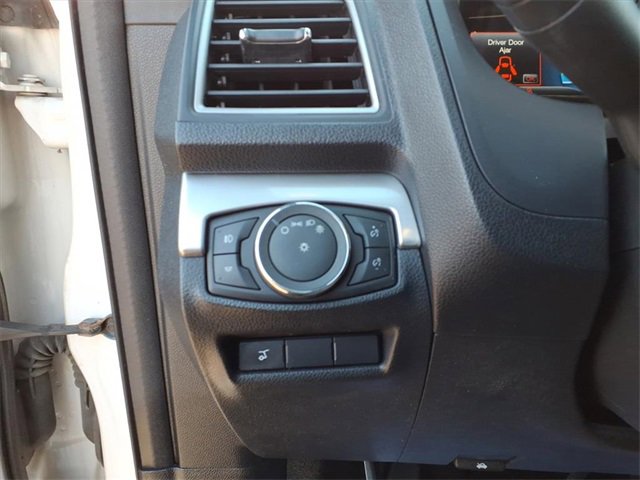 Used 2016 Ford Explorer XLT w/ Equipment Group 202A image 16