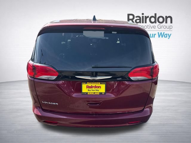 Used 2023 Chrysler Voyager LX FWD image 6