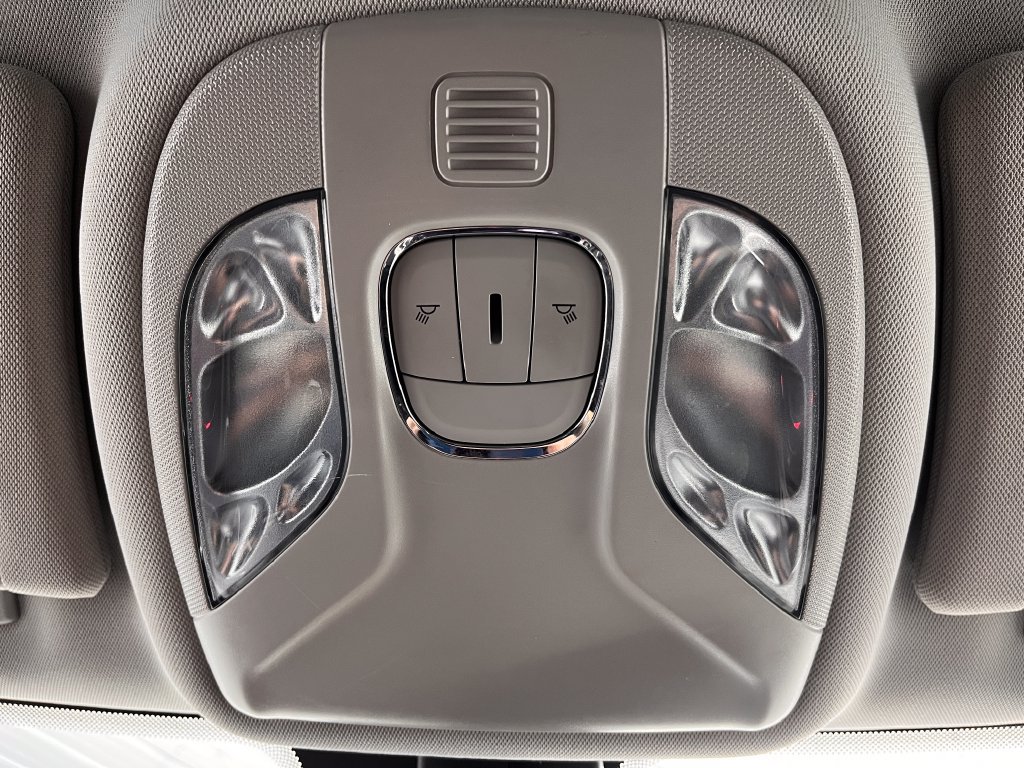 Used 2022 Jeep Compass Limited AWD/4WD image 33