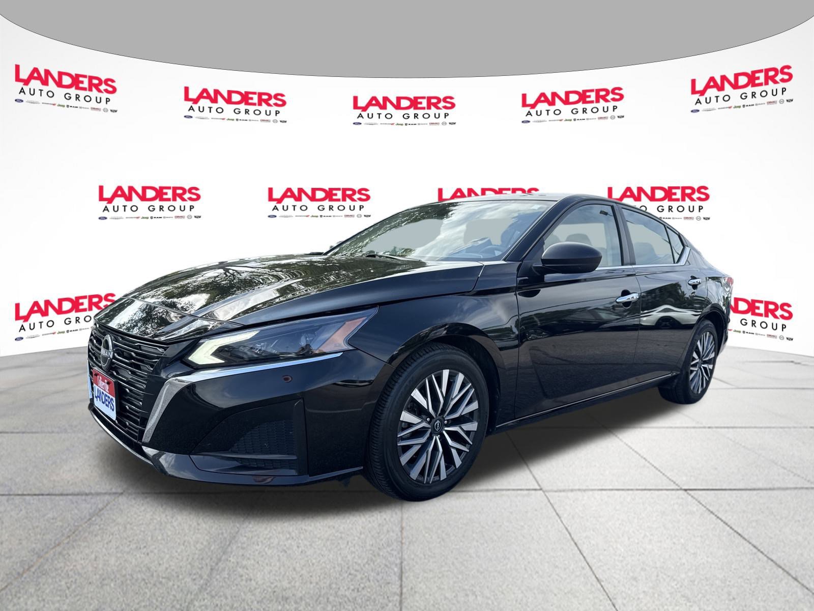 Used 2024 Nissan Altima 2.5 SV image 7