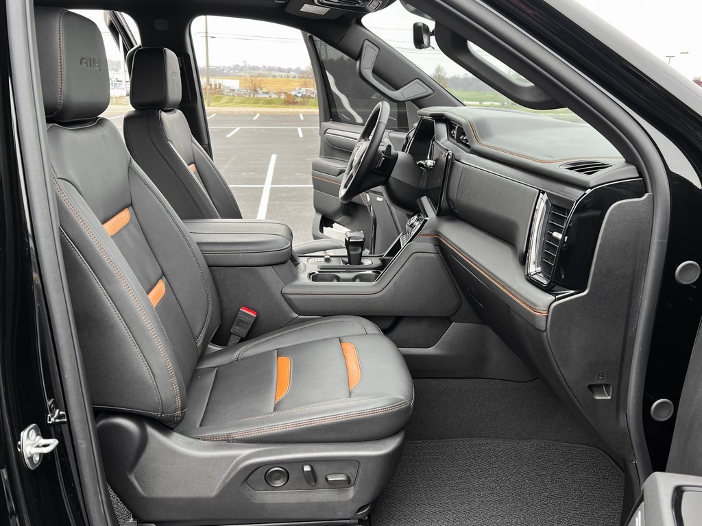 Used 2025 GMC Sierra 1500 AT4 w/ Technology Package image 23