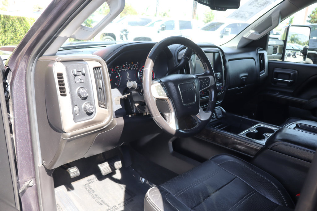 Used 2015 GMC Sierra 2500 Denali w/ Duramax Plus Package AWD/4WD image 25