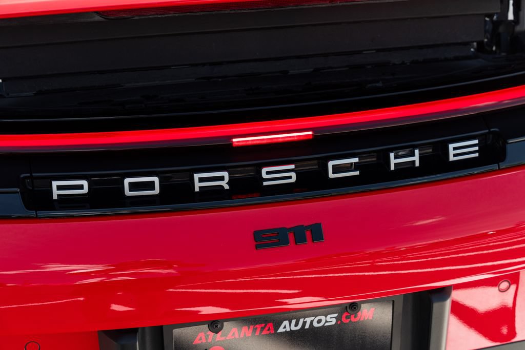 Used 2025 Porsche 911 Carrera RWD image 18