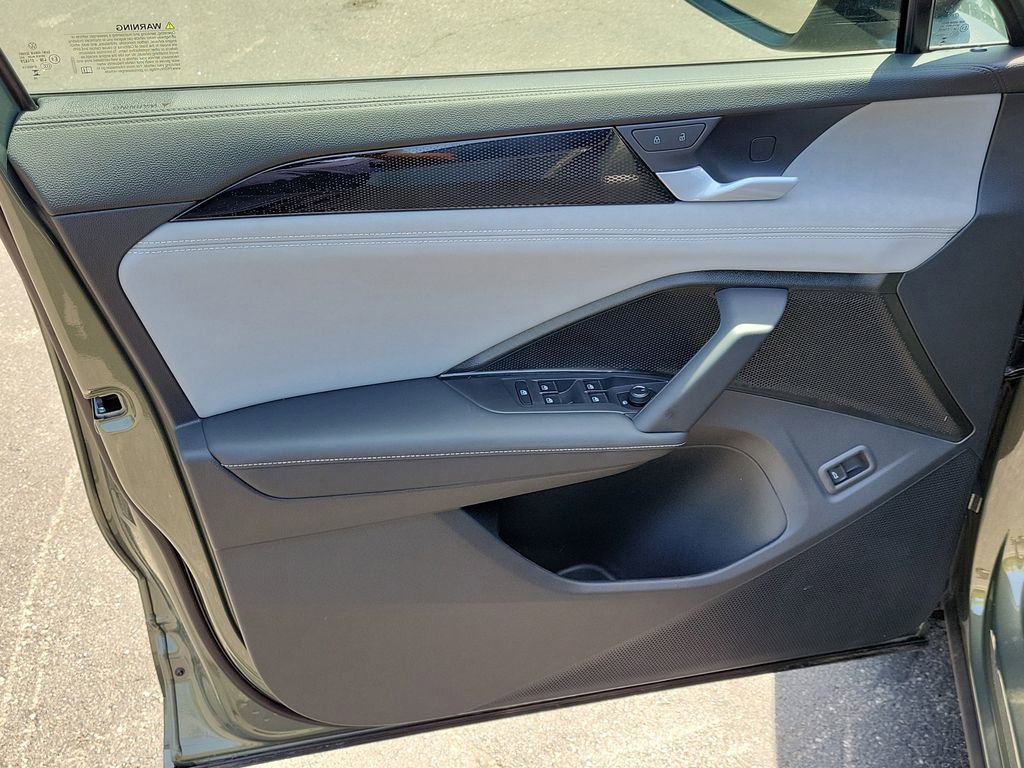 New 2026 Volkswagen Tiguan SE R-Line image 13