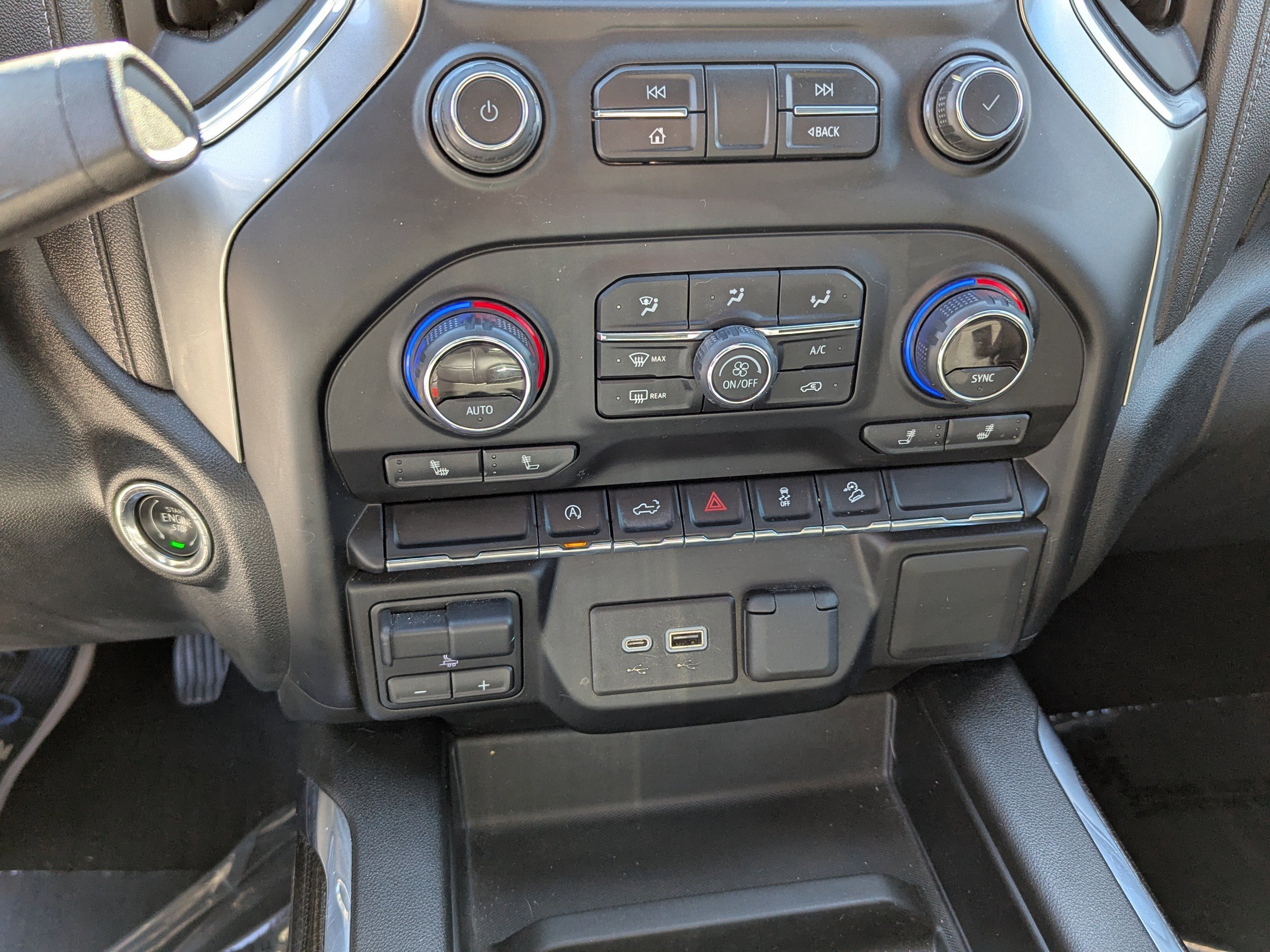 Used 2020 Chevrolet Silverado 1500 RST image 21