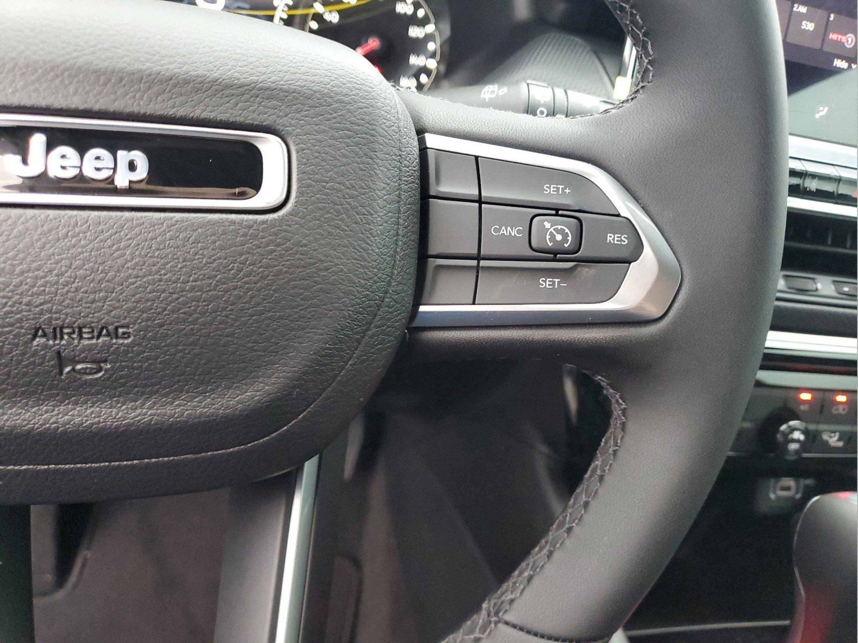 New 2026 Jeep Compass Latitude image 9