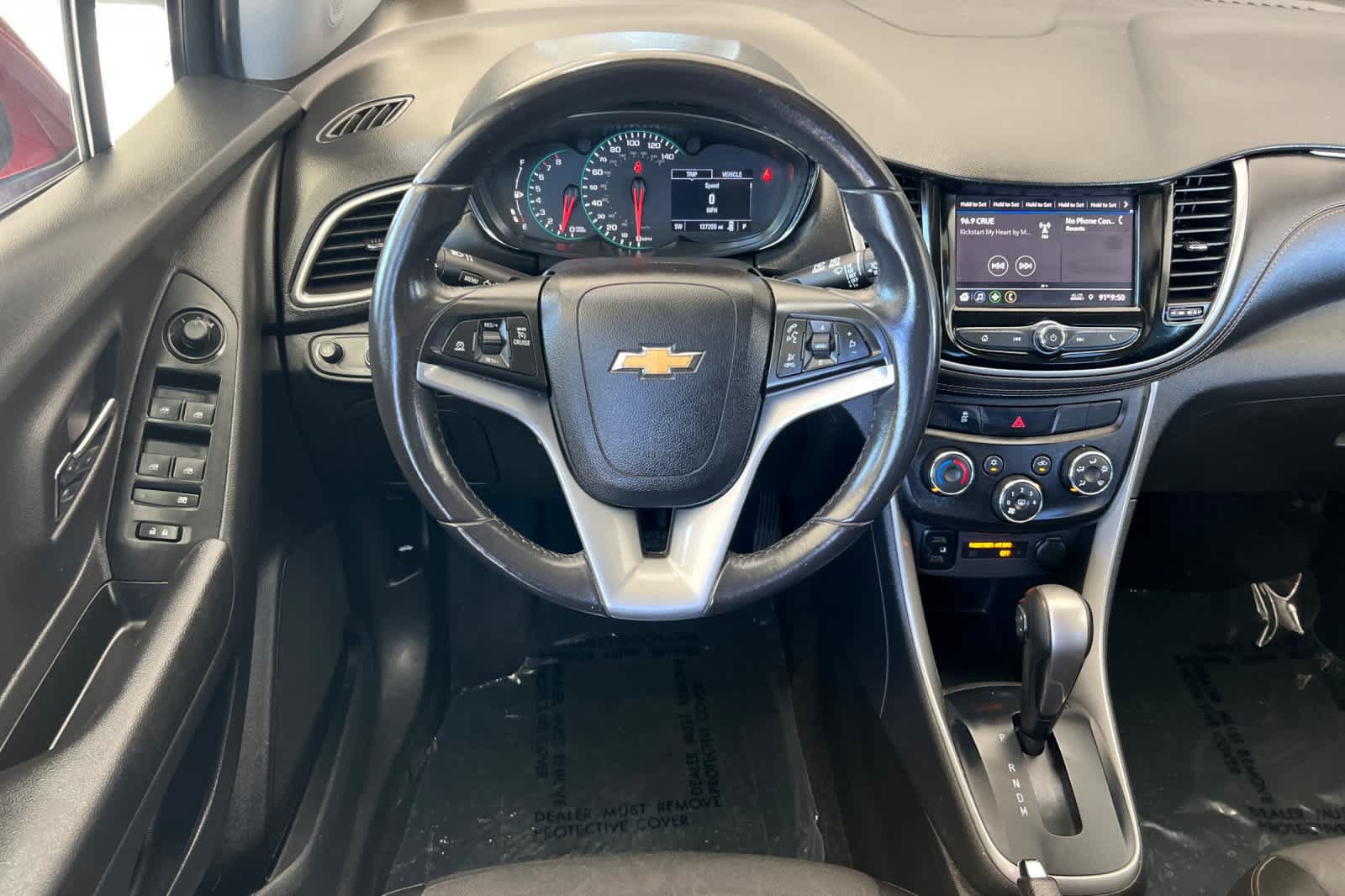 Used 2022 Chevrolet Trax LT w/ LT Convenience Package FWD image 14