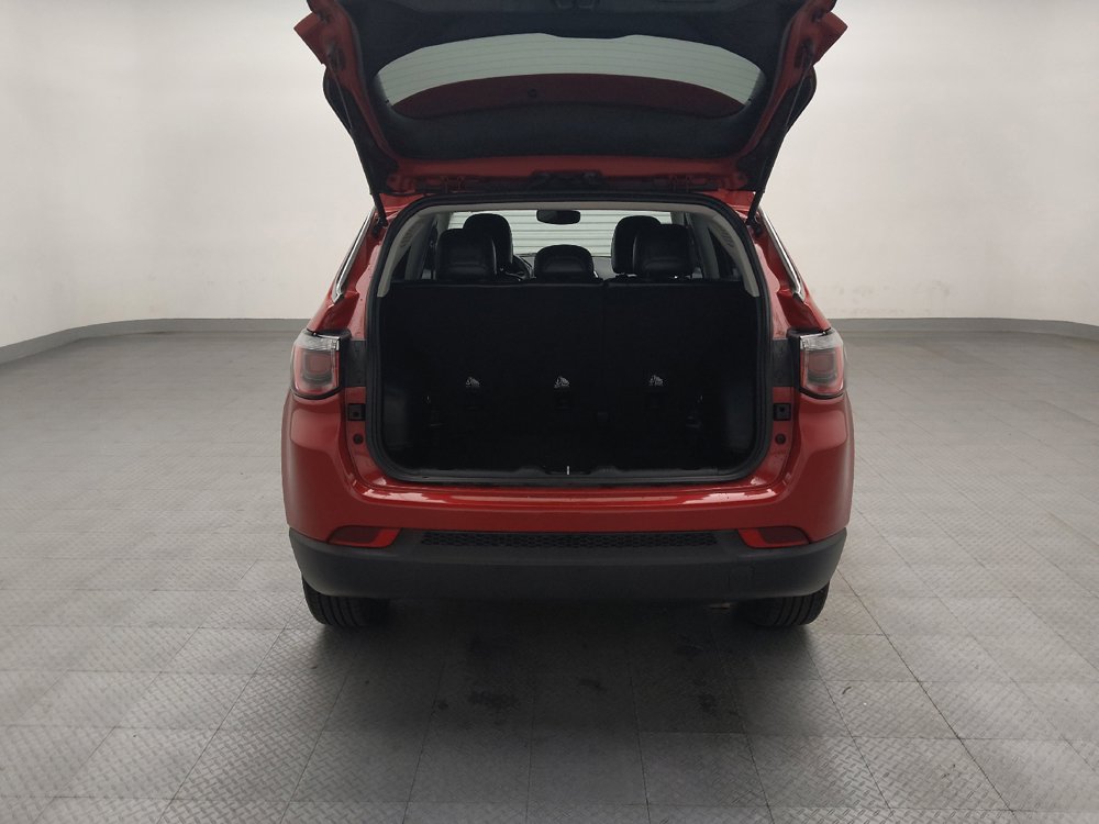 Used 2017 Jeep Compass Latitude w/ Popular Equipment Group FWD image 29