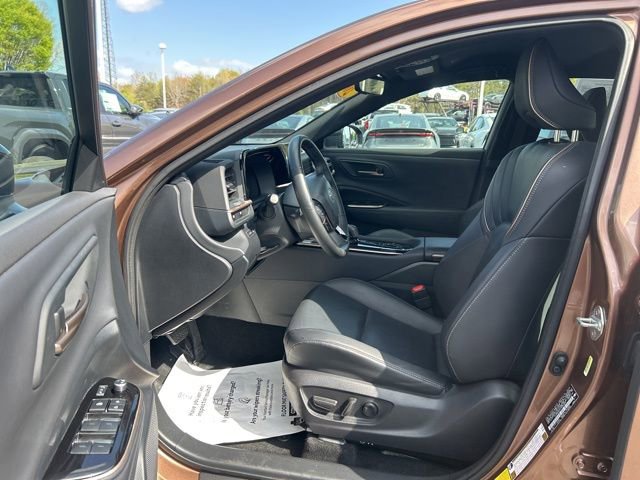 Used 2026 Toyota Crown XLE image 14