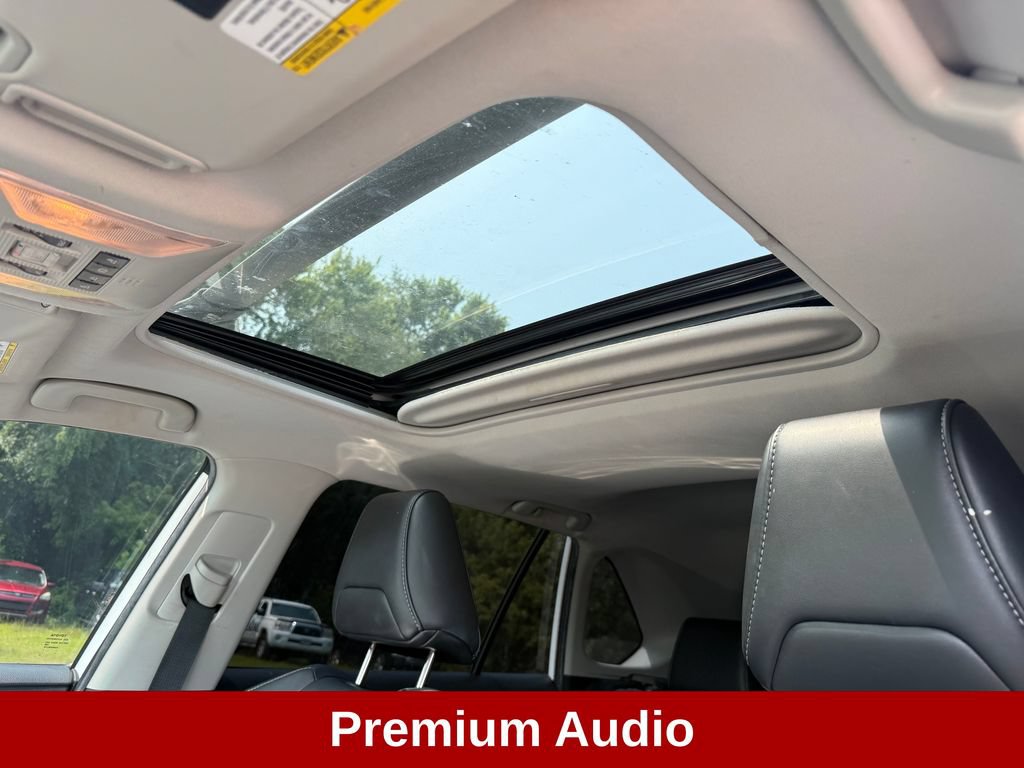 Used 2019 Toyota RAV4 XLE Premium w/ Cold Weather Package AWD/4WD image 13