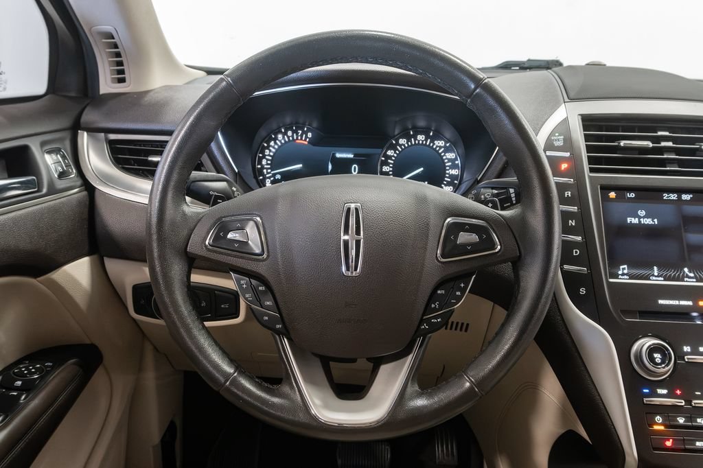 Used 2017 Lincoln MKC Premiere FWD image 12