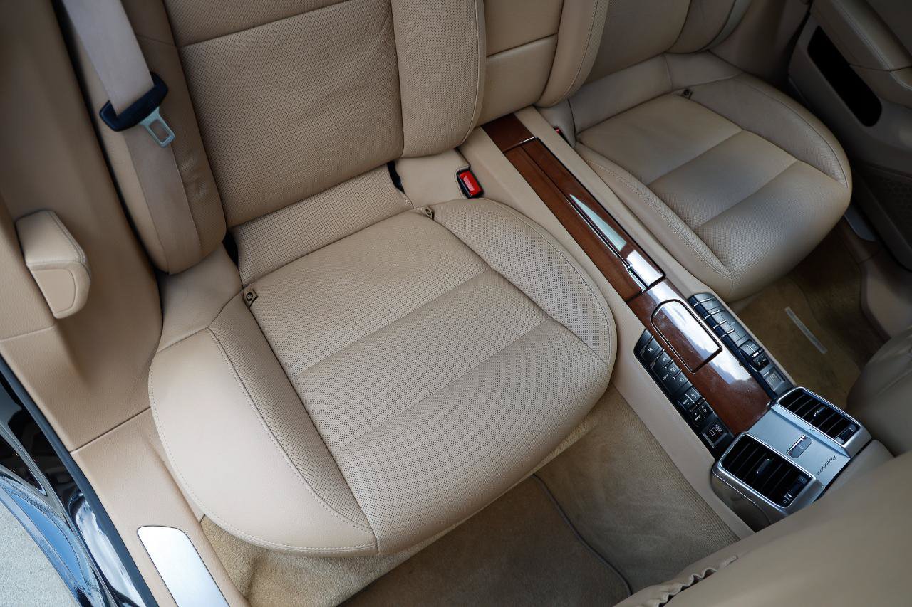 Used 2014 Porsche Panamera S RWD image 12