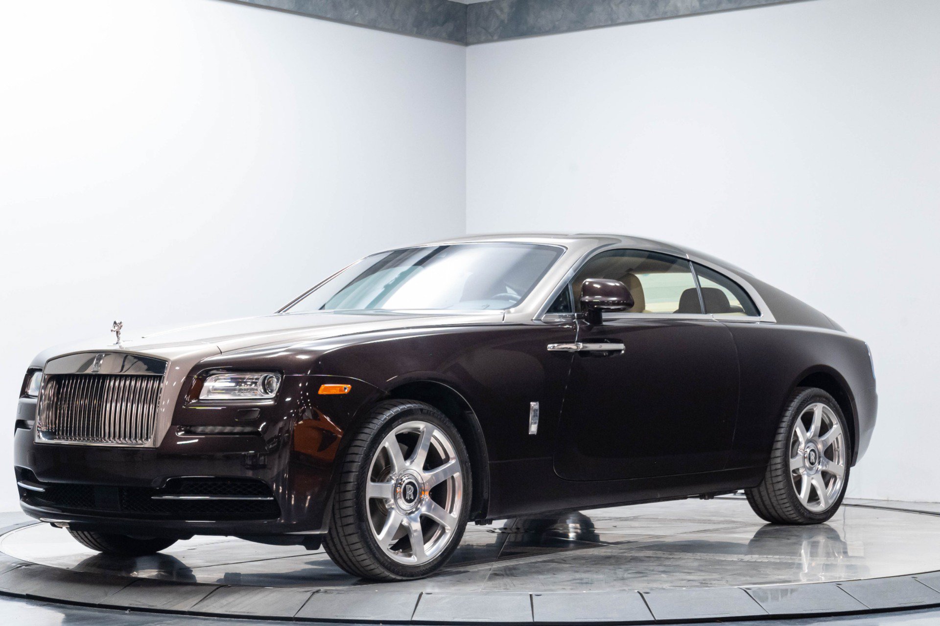 Used 2014 Rolls-Royce Wraith RWD image 3