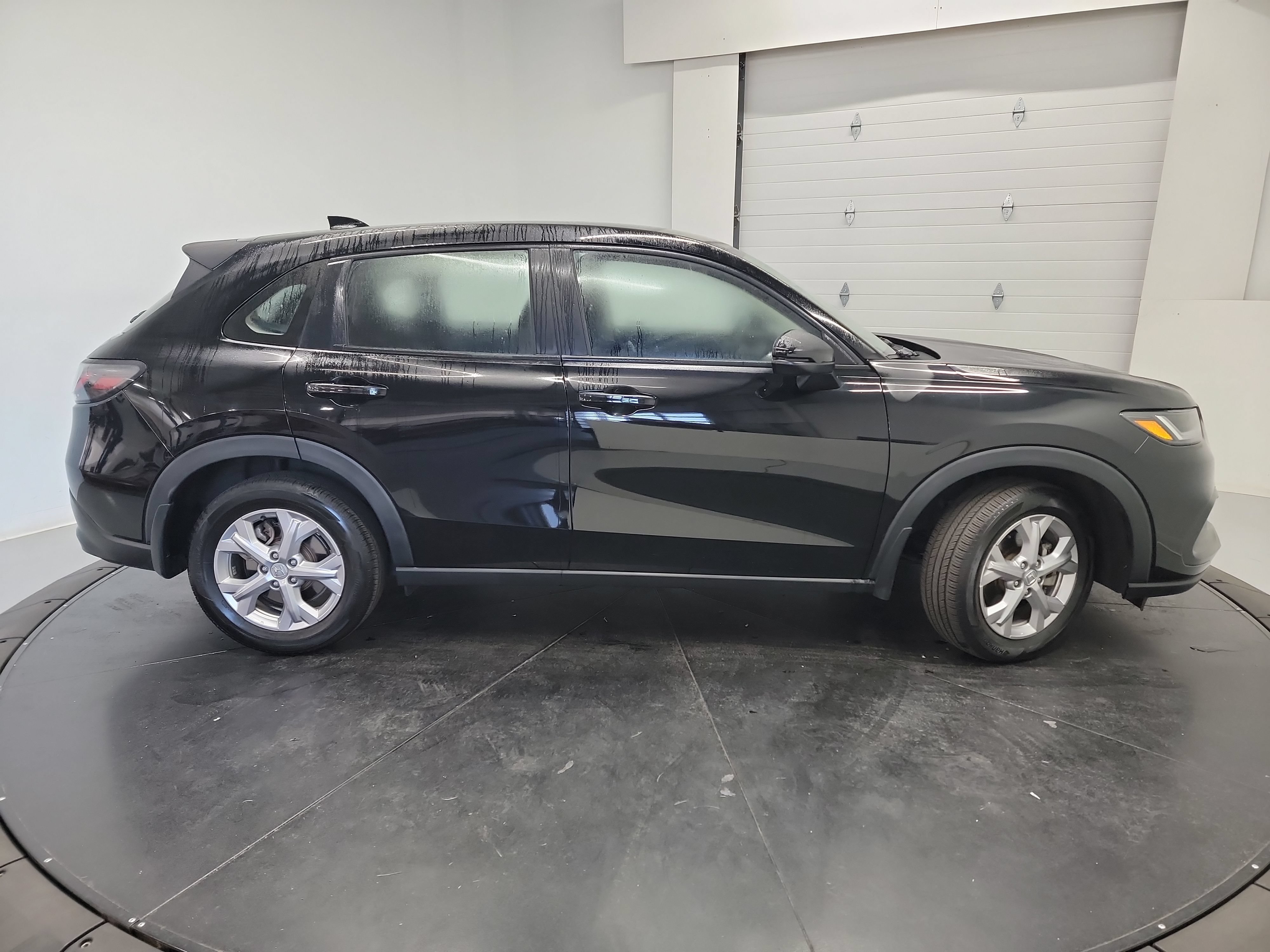 Used 2024 Honda HR-V LX image 11