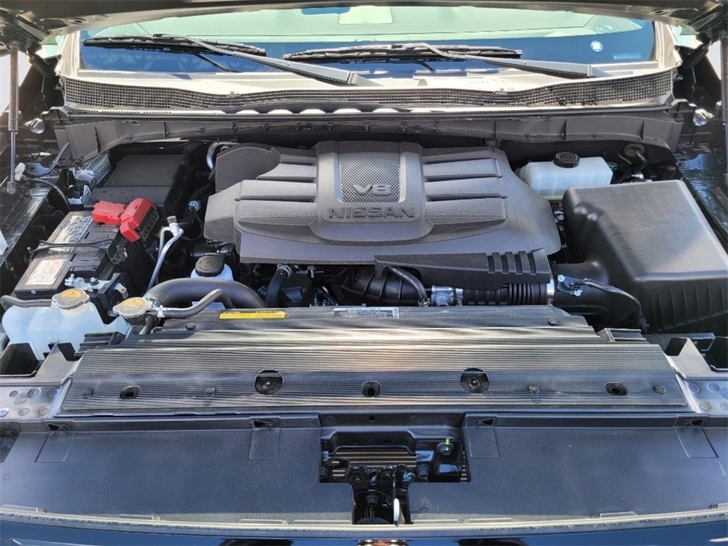 Used 2024 Nissan Titan SV w/ SV Bronze Edition Package image 16