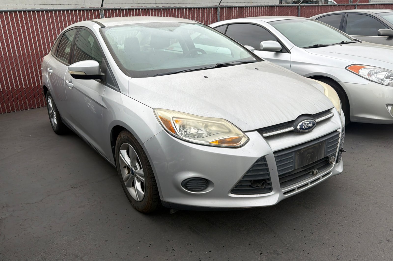 Used 2013 Ford Focus SE FWD image 2