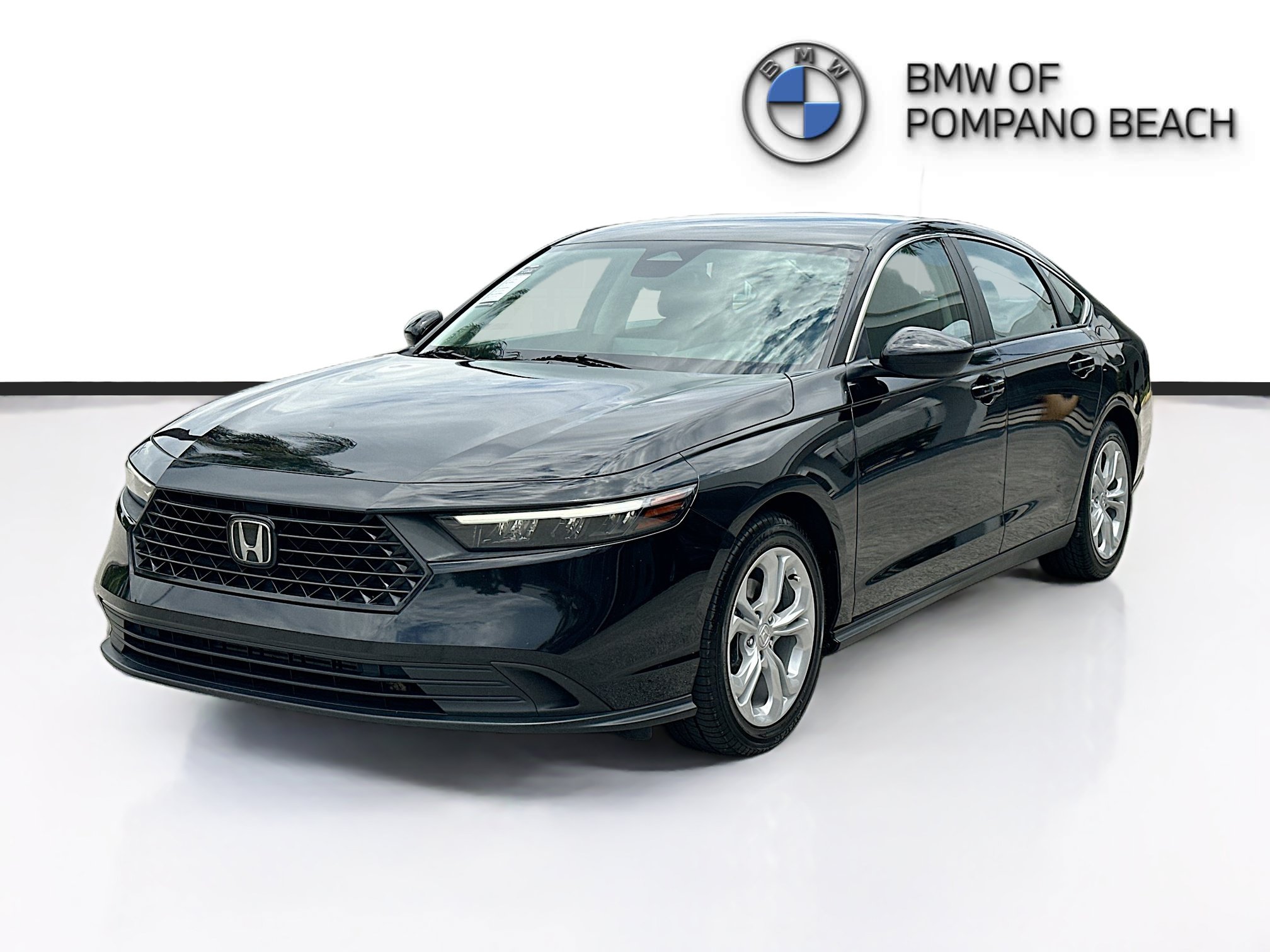 Used 2023 Honda Accord LX image 3